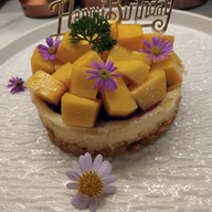 SEASON BLUE (ร้านอาหาร&คาเฟ่) SEASON BLUE สุราษฎร์ธานี