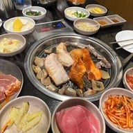 Darak Korean Restaurant ดารัก โคเรียนทาวน์