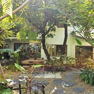 ALLO HOUSE