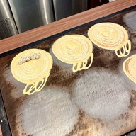 Spread ‘n Roll ขนมโตเกียว มหาราช