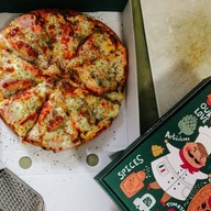 Cloudd Pizza & Cafe' หนองจอก