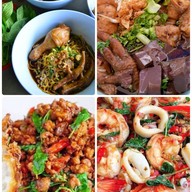 ครัวคุณนาย ก๋วยเตี๋ยวไก่มะระ กะเพราถาดยักษ์  & Boss Coffee ครัวคุณนาย   ก๋วยเตี๋ยวไก่มะระ อาหารตามสั่ง