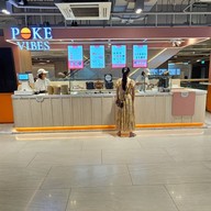 POKE VIBES Silom (Thaniya Bldg.)