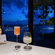L'Arôme by the sea
