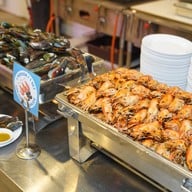 เมนูของร้าน The Luxury White Cruise ICONSIAM