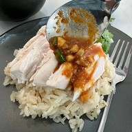 เมนูของร้าน เจี๊ยะโกยปึ่ง ข้าวมันไก่