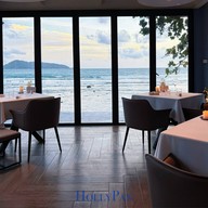 L'Arôme by the sea