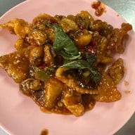 ในรู บ้านเลขที13 ถ. นิพัทธ์อุทิศ 3 ซอย 1