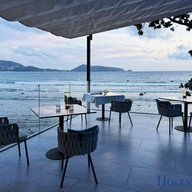 L'Arôme by the sea