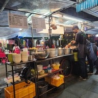 บรรยากาศ ร้านข้าวแกงบางลำพู2517