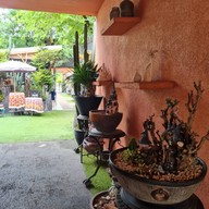 สนิท - sanit