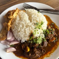 ข้าวซอยแม่อำไพ สูตรลำปาง สามโคก