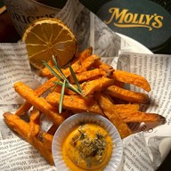 ⭐️กาแฟ มัทฉะ ชาเขียว Molly's Rooftop Bar & Café