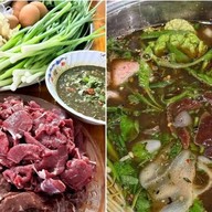 ศรีสะเกษยำแซ่บ&ส้มตำ&อาหารตามสั่ง คานหาม
