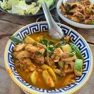 เมนูของร้าน เจ๊รูญแกงป่า หน้าอิ่มจังหมูกะทะ