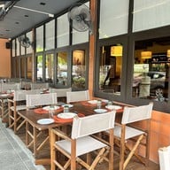 Via Emilia Restaurant สาทร