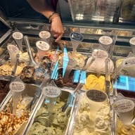 GHEE GELATO HOUSE ท่าเตียน