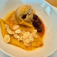 Alex Dilling at Lord Jim's โรงแรมโอเรียนเต็ล