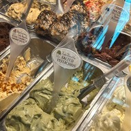 GHEE GELATO HOUSE ท่าเตียน