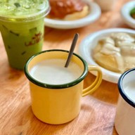 นม  เป็น นม มุกดาหาร