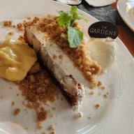 The Gardens of Dinsor Palace