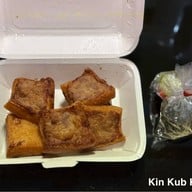 ก๋วยเตี๋ยวสุโขทัยแม่บุญรอด เอกมัย