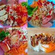 ยำฉ่ามฉ่าม ซอยโอ่งแตก