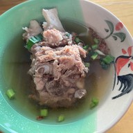 เมนูของร้าน ก๋วยเตี๋ยวเรืออยุธยา รสเด็ดสูตรดั้งเดิม
