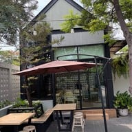 SWAN specialty Coffee & Bistro
