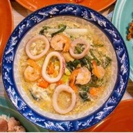 เพชรเภตรา (อาหารตามสั่ง,ไข่ข้นกะเพราหม่าล่า,ชา กาแฟ,ของหวาน ของใช้)