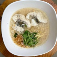 โจ๊กใบเตย หนองไผ่ล้อมโคราช ถนนเดชอุดม