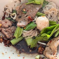 เมนูของร้าน ก๋วยเตี๋ยวเรืออยุธยา รสเด็ดสูตรดั้งเดิม