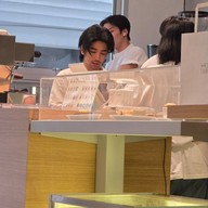 Rw coffee and wine Ekkamai