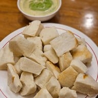 มนต์นมสด เสาชิงช้า