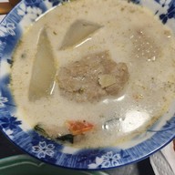 ข้าวแกงแม่อ้อน สะพานหัน(เจ้าเก่า) สาขา1 จักรวรรดิ จักรวรรดิ