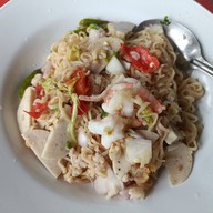 เจ้พัชอาหารตามสั่ง อมตะนคร