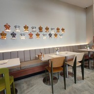 บรรยากาศ โค-ร-ต KORATA The Circle Ratchapruk