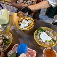 ราดหน้าหม้อดิน สงขลา