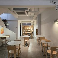 Rw coffee and wine Ekkamai