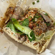 เมนูของร้าน ข้าวหมูทอดอาปัน -