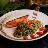 SEASON BLUE (ร้านอาหาร&คาเฟ่) SEASON BLUE สุราษฎร์ธานี