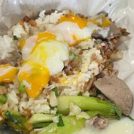 เมนูของร้าน ข้าวหมูทอดอาปัน -