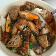 เจ้จูก๋วยจั๊บน้ำข้น