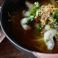 ร้านอะไรอ่ะ