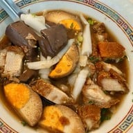 เจ้จูก๋วยจั๊บน้ำข้น