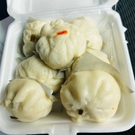 ซิมยู ซาลาเปาดั้งเดิม คอสะพานพิบูลมังสาหาร