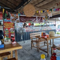 บรรยากาศ เตี๋ยวเด้งเมืองคอน