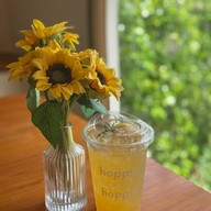 Hoppy Cafe Cake coffee & tea สาขาแม่สาย