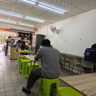 บรรยากาศ โจ๊กหลังมอประตูวิศวะ