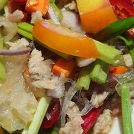 มิตรภาพบาร์ อาหารตามสั่ง